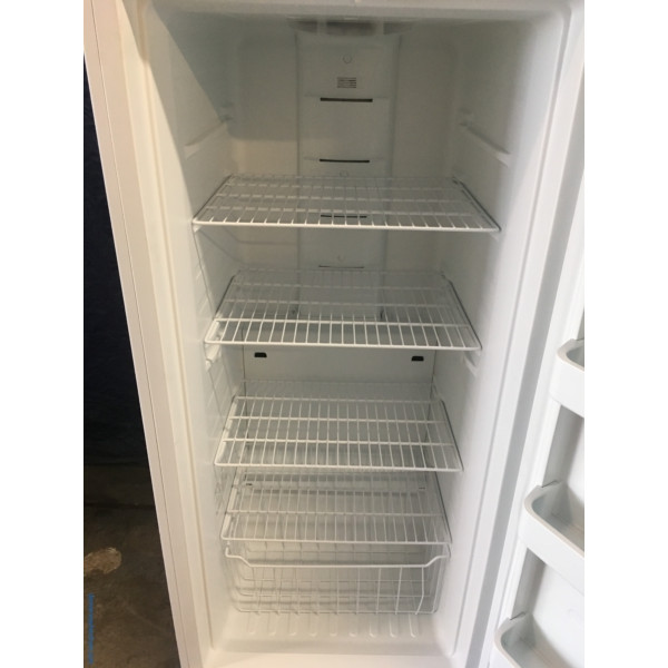BRAND-NEW Insignia Frost-Free Upright Convertible Freezer/Refrigerator ...